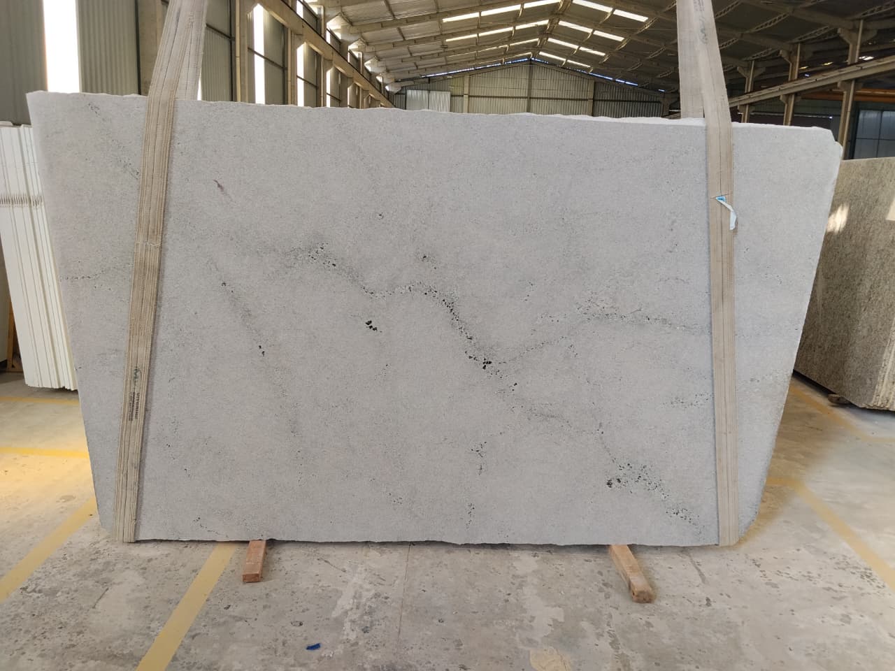 BRANCO ITAUNAS bloco 3637